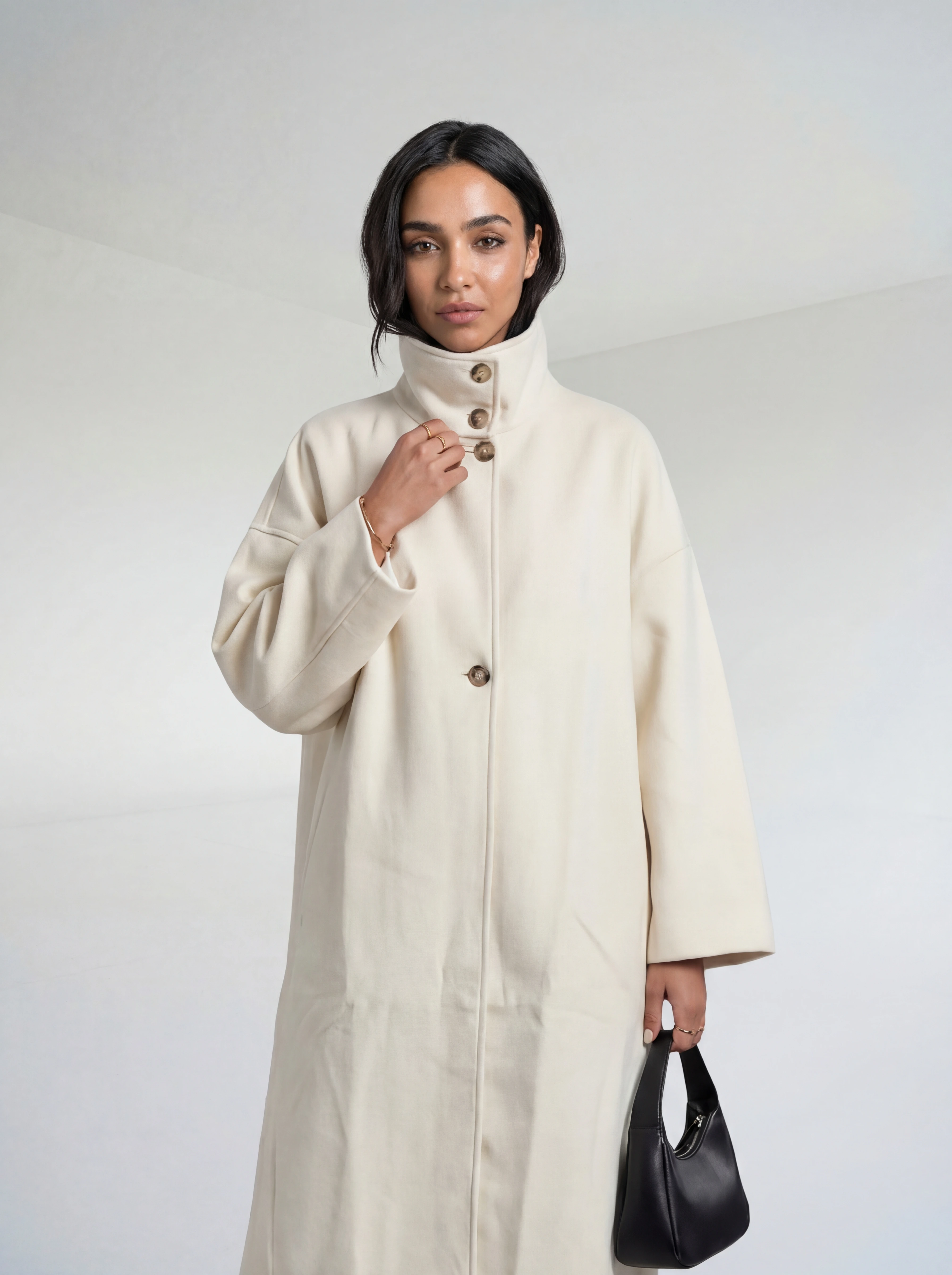 جاكيت آيفوري إليغانت