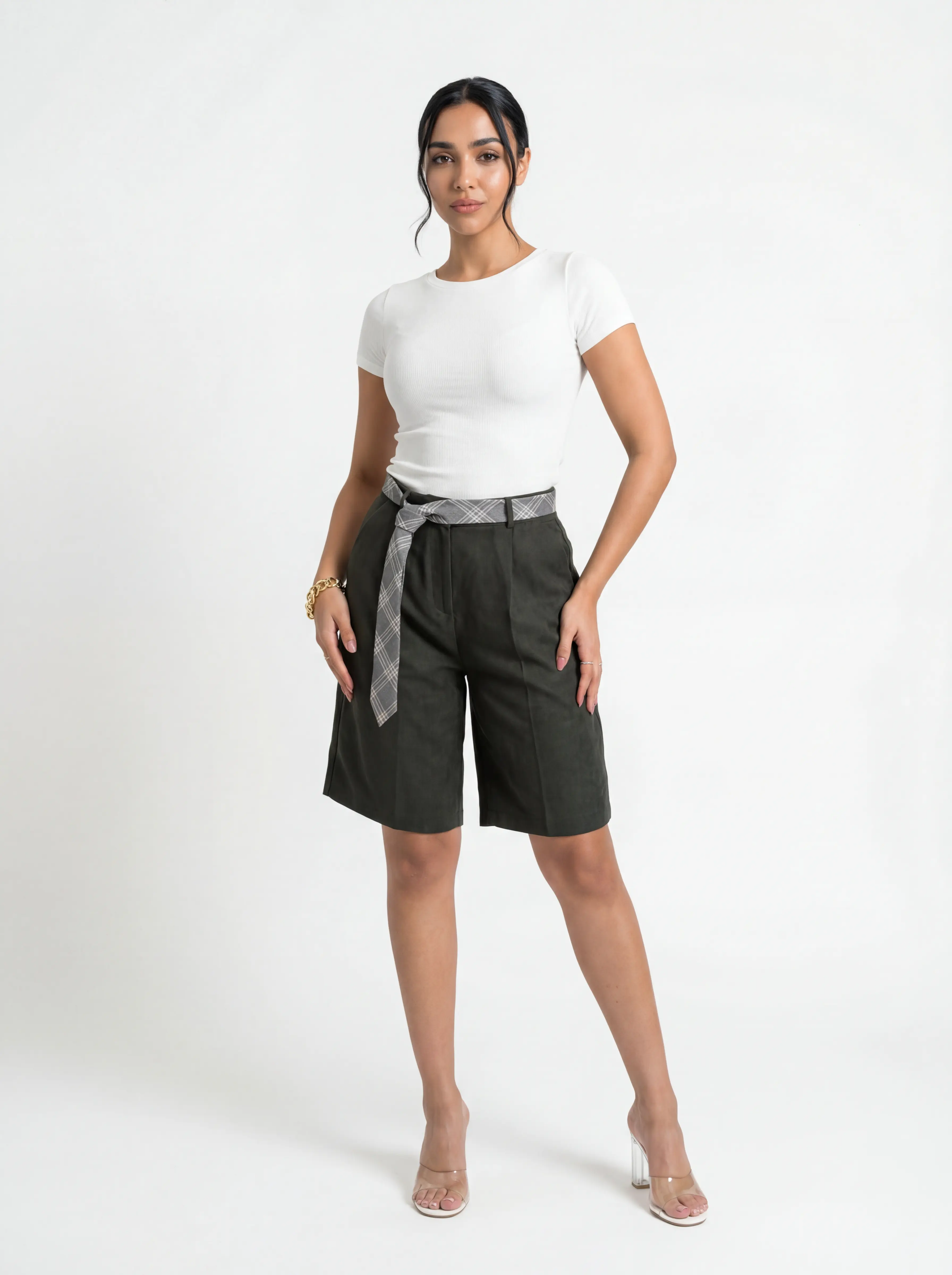 شورت أخضر زيتي إليغانت