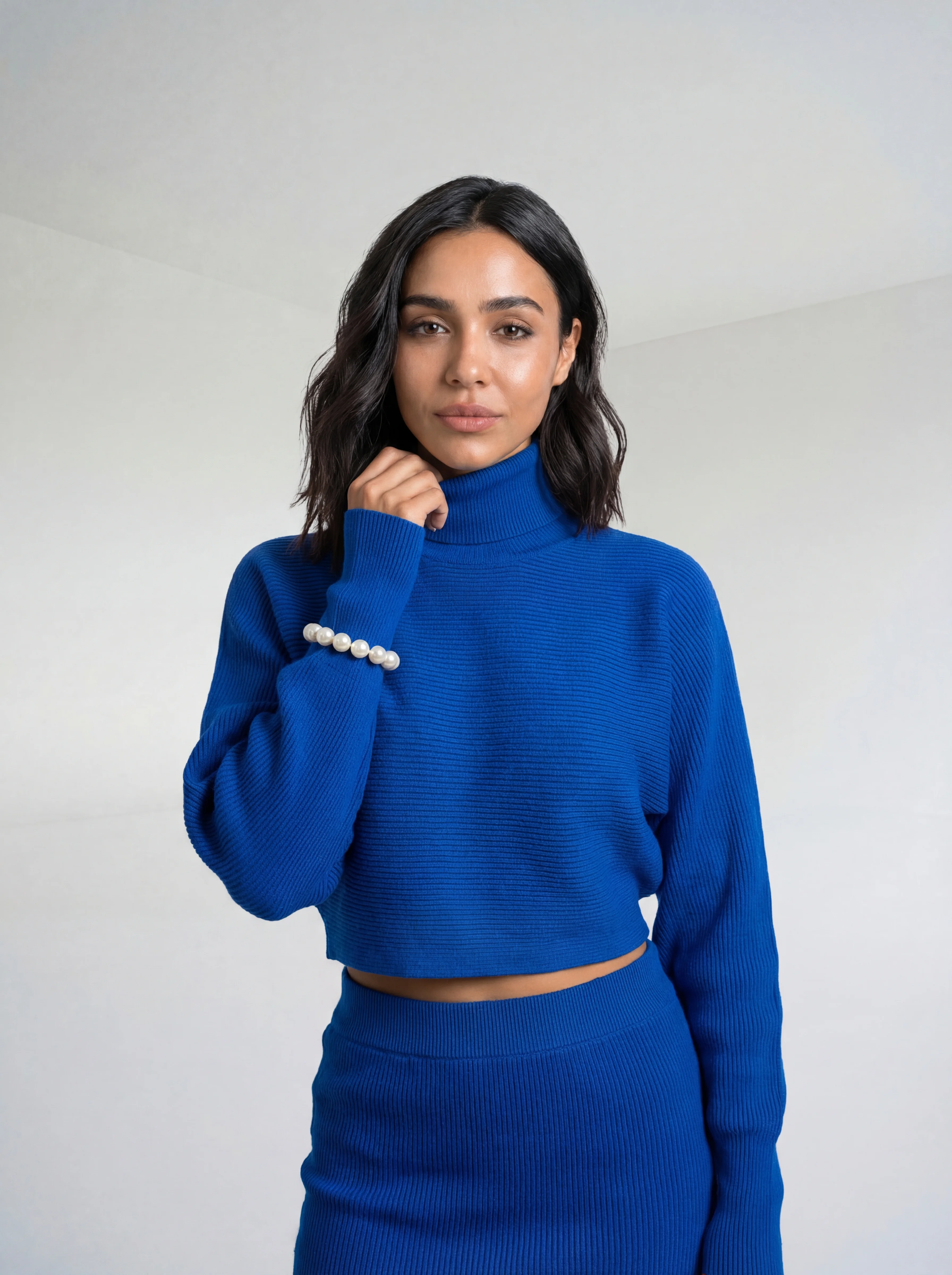 طقم أزرق ملكي