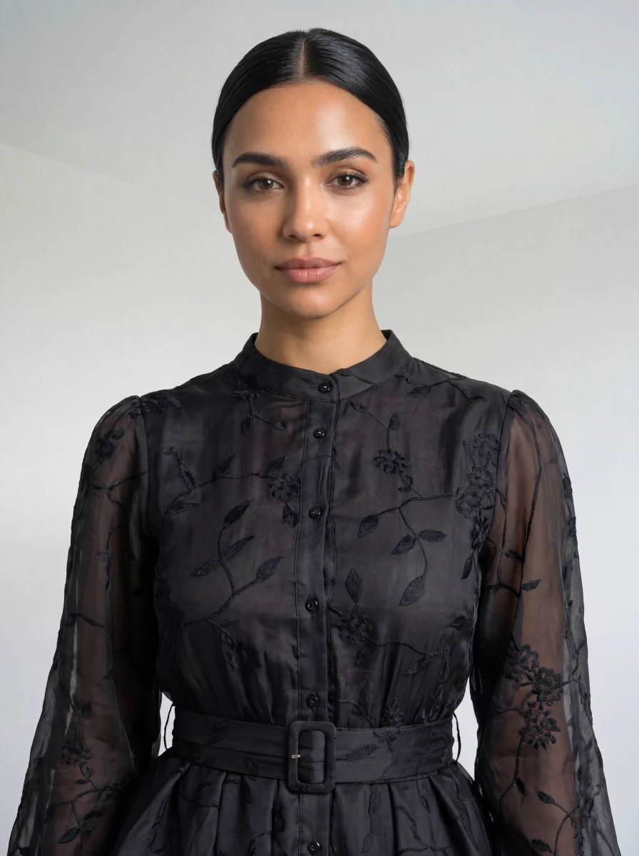 فستان اسود طبقات