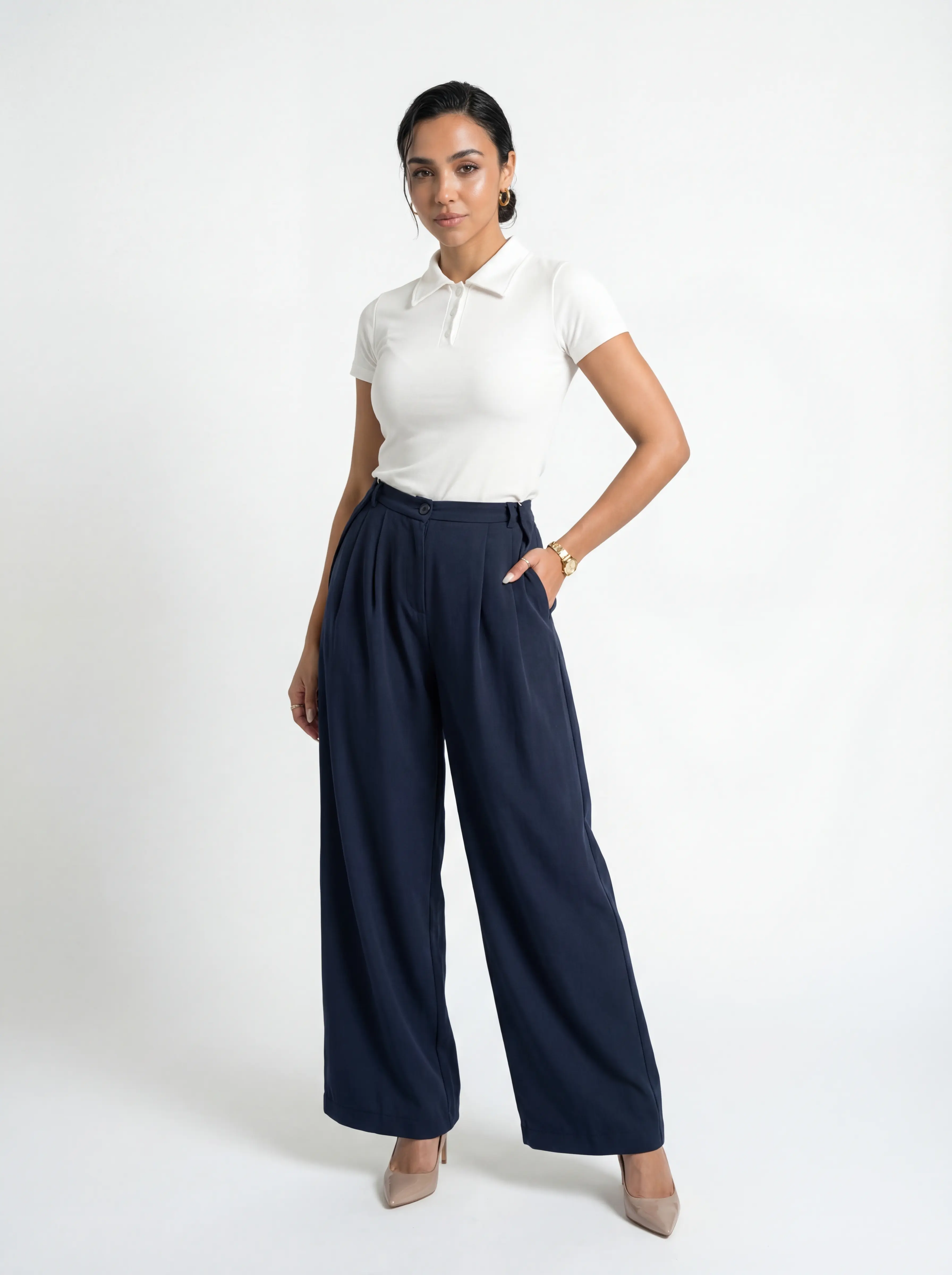 بلوزة وايت بيسك