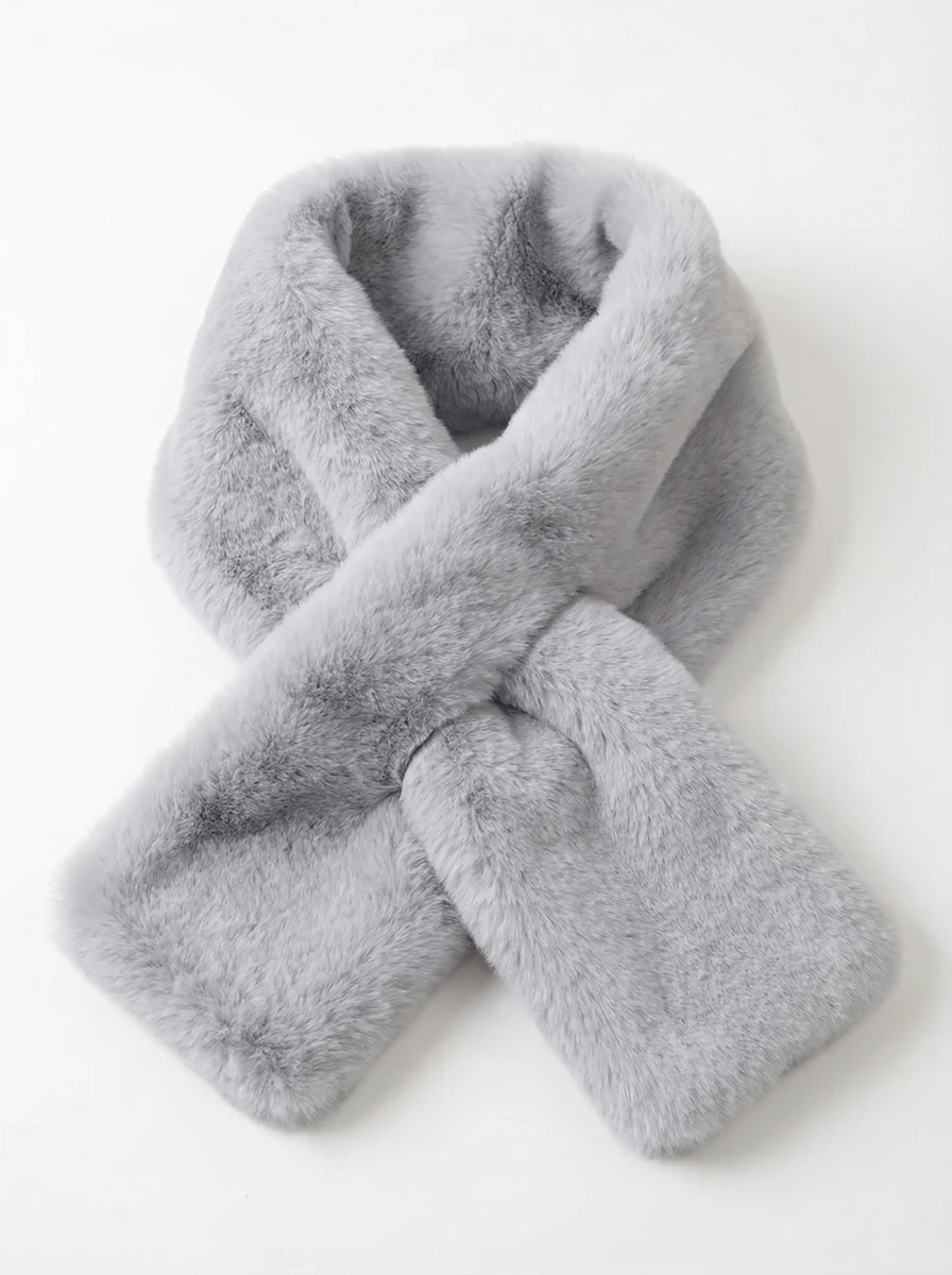 وشاح فرو رمادي فاتح